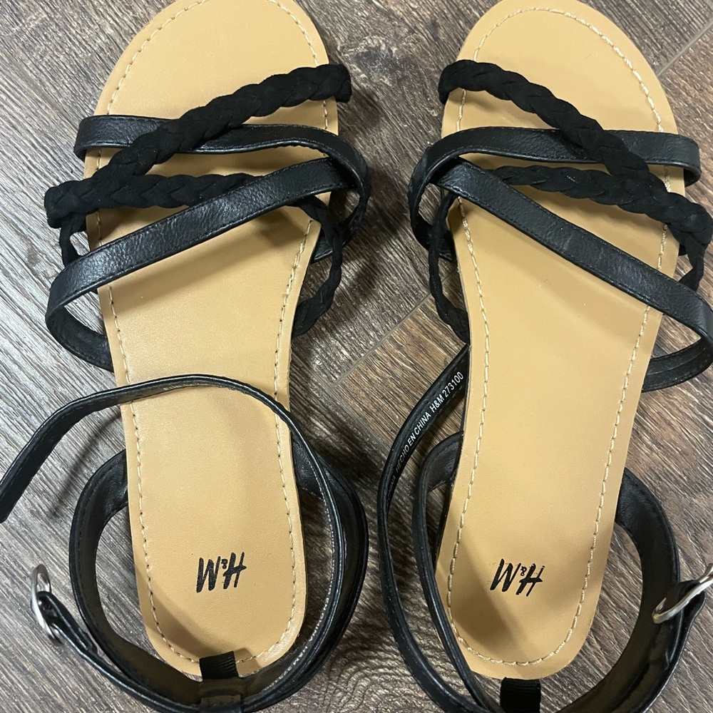 H&M Black Strappy Sandals for Girls